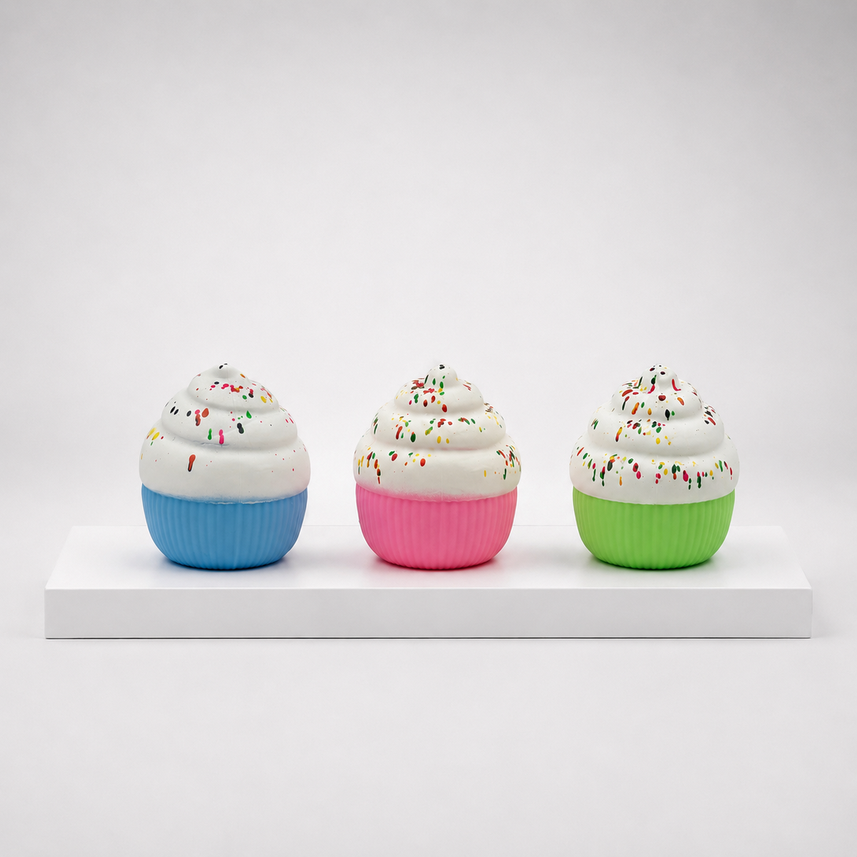 Squeezee Sweetz Cake Squishy (Styles May Vary)